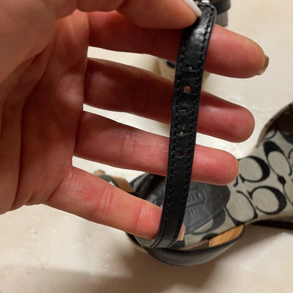 Shoes - Picture 5 of 5